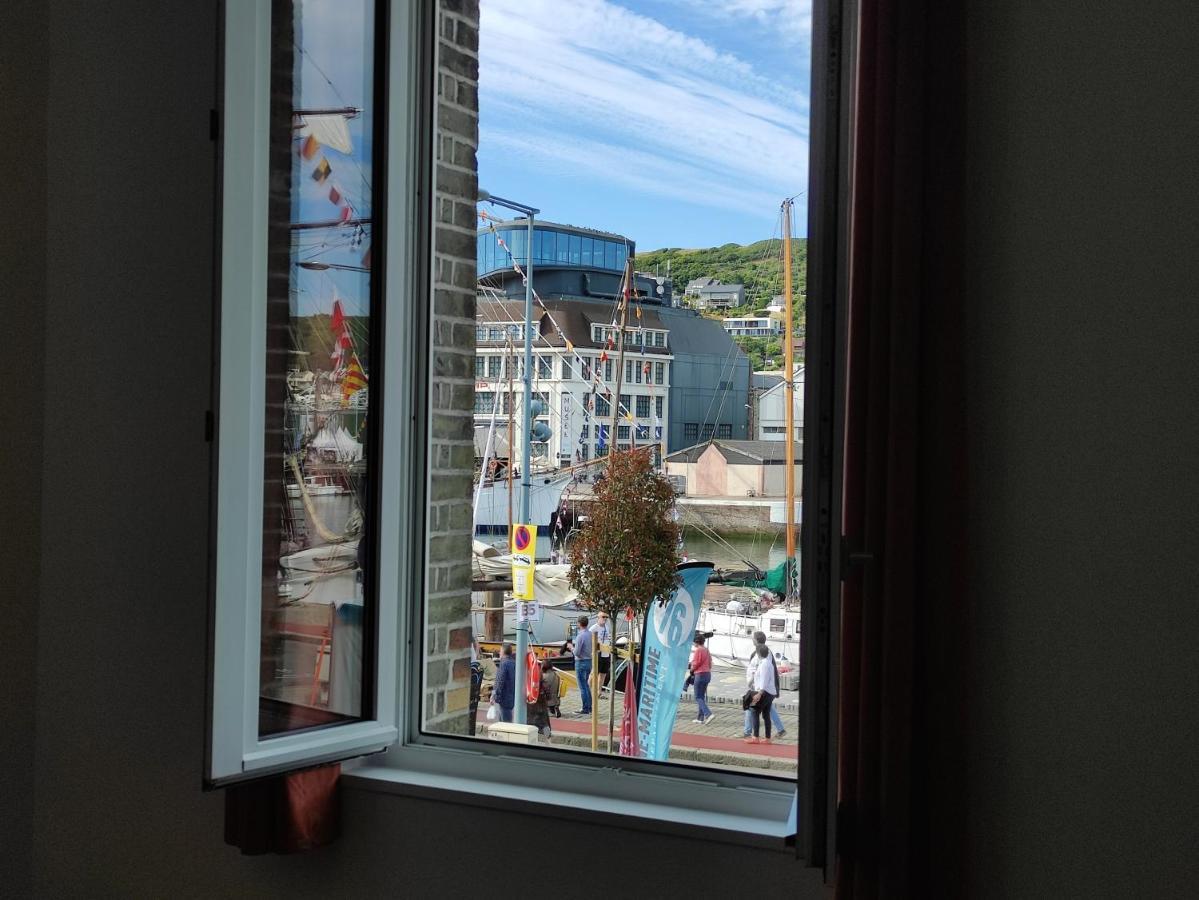 Le Reflet Des Voiles Face Au Port De Fecamp Apartment Bagian luar foto