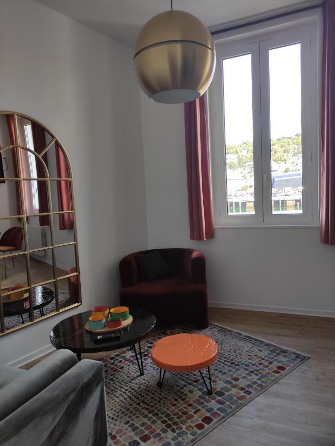 Le Reflet Des Voiles Face Au Port De Fecamp Apartment Bagian luar foto